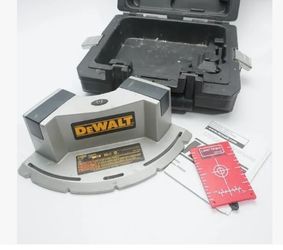 DeWalt Laser Square DW060 For Tile Flooring
