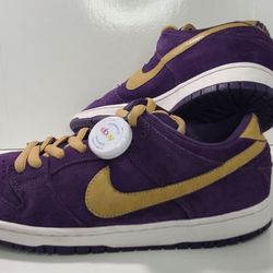 Nike SB Dunks "Crown Royal"  Size 11 Pre-owned  