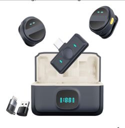 2 Pcs Wireless Lavalier Microphone Vlogging Included Charging Case & Jack Adapter, Noise Reduction Plug-Play Clip on Lapel Mic for Vlogging