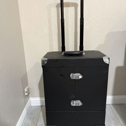 Professional Rolling Makeup / Cosmetic Case – Locking + Trays + Mirror – Pro Quality