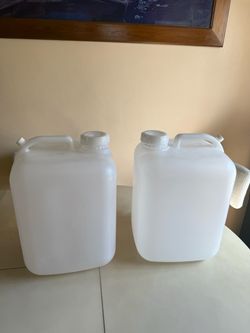 White Plastic 5 Gallon Jugs (Set of 2)