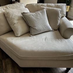 Haverty White/cream Colored Sectional Couch 