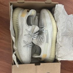 Yeezy Boost 350 V2 ‘Light’