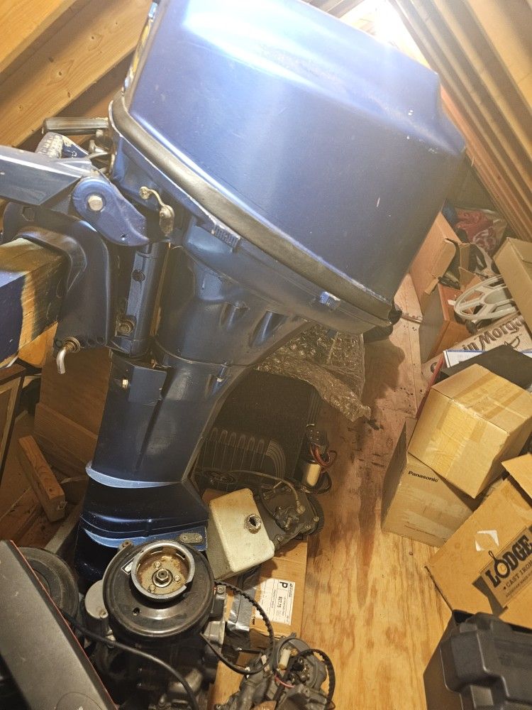 Honda Volvo Penta 7.5 Outboard Motor