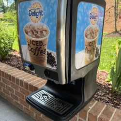 Iced Coffee Dispenser – CreaMiser (International Delight)