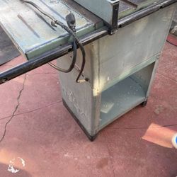 Table saw