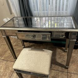 Makeup Furniture 