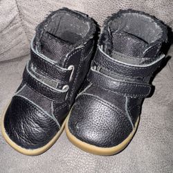 UGGS SZ 4/5