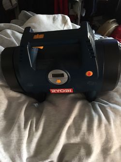 A RYOBI 18VOLT AIR COMPRESSOR LIKE NEW NO BATTERY NO CHARGER $35.00