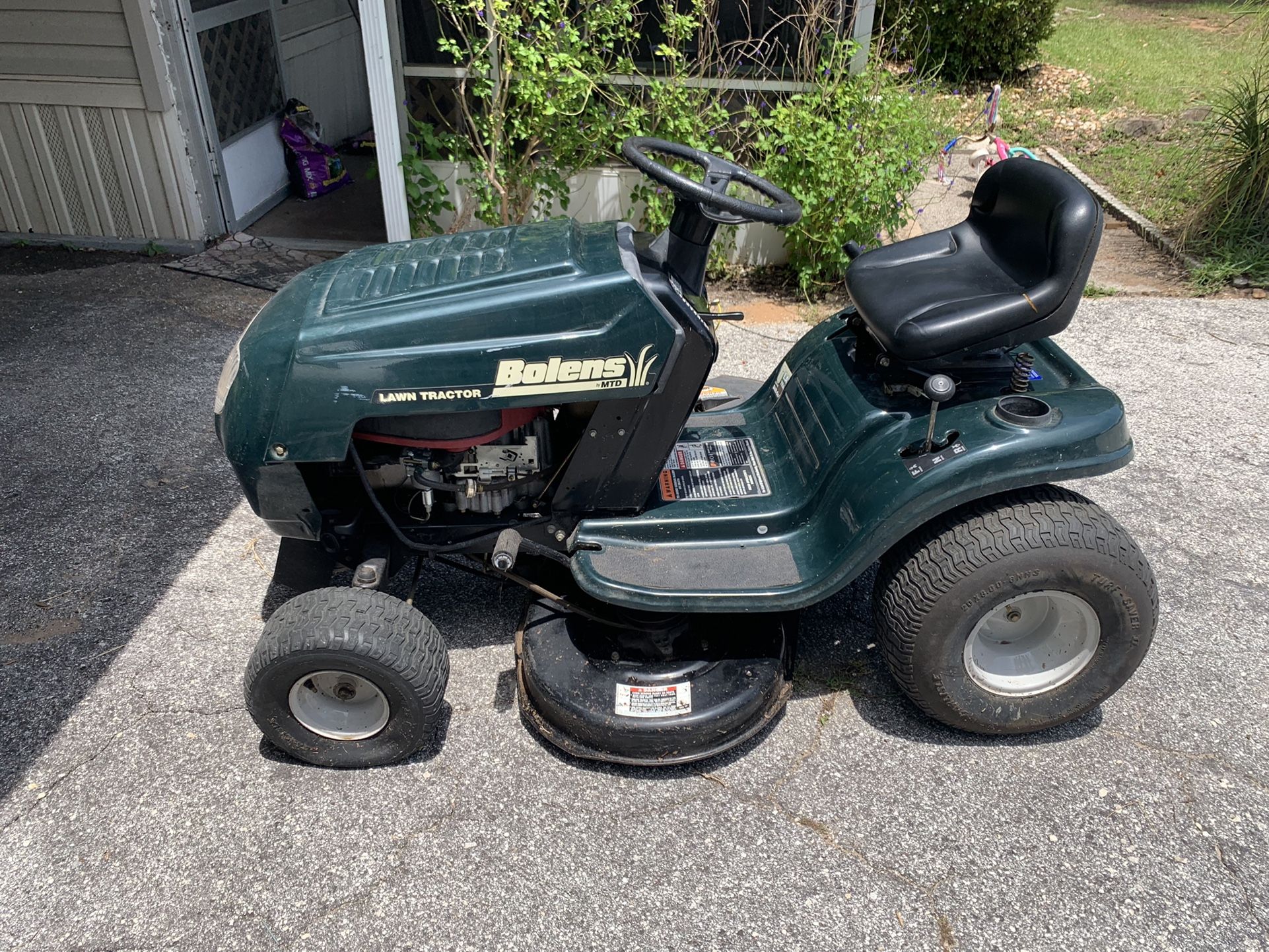 Bolens Lawn Tractor 