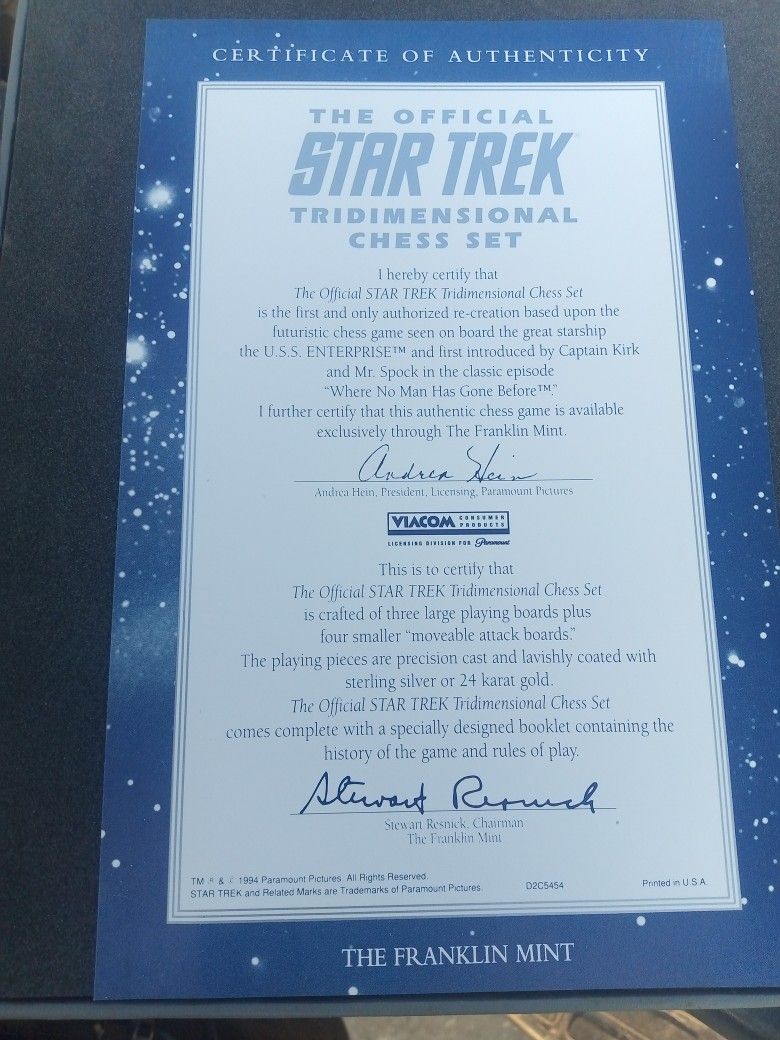 Star Trek Tridimensional Chess Set