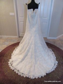 Amazing Allure new wedding dress with tags size 16W