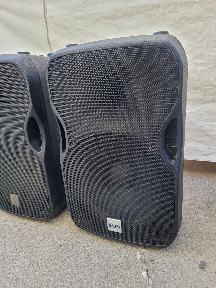 Alto TS115A 2-Way Powered Speakers