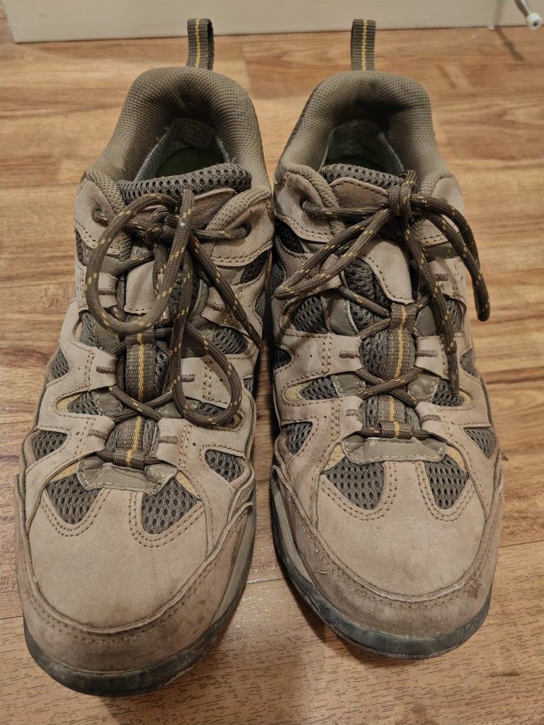 Water Proof Mountain Hiking Shoes Men Size 10