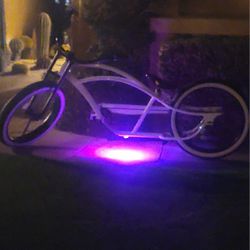 Lowered Cruiser e-bike