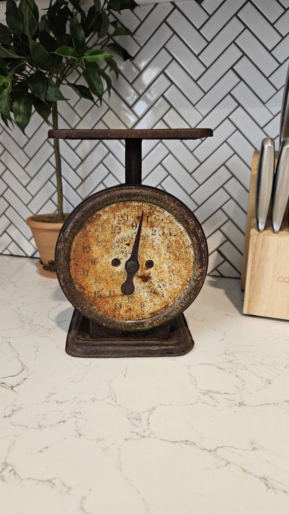 Vintage Scale