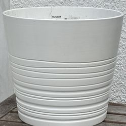 IKEA MUSKOT white ceramic plant pot with stripes 11” tall