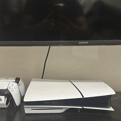 PS5 + 2 Controller + Charging tower