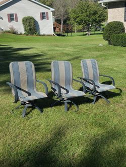 Outdoor patio chairs all 3 for $35
