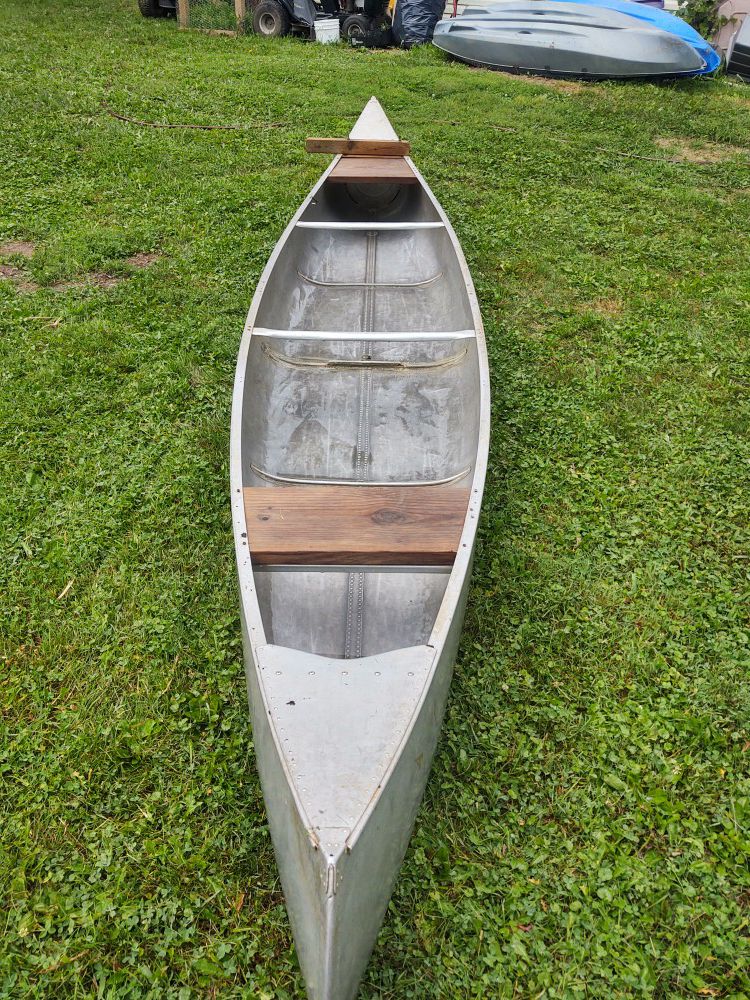 16ft aluminum canoe