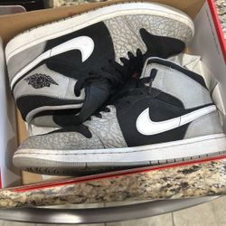 Jordan 1 MID SE 