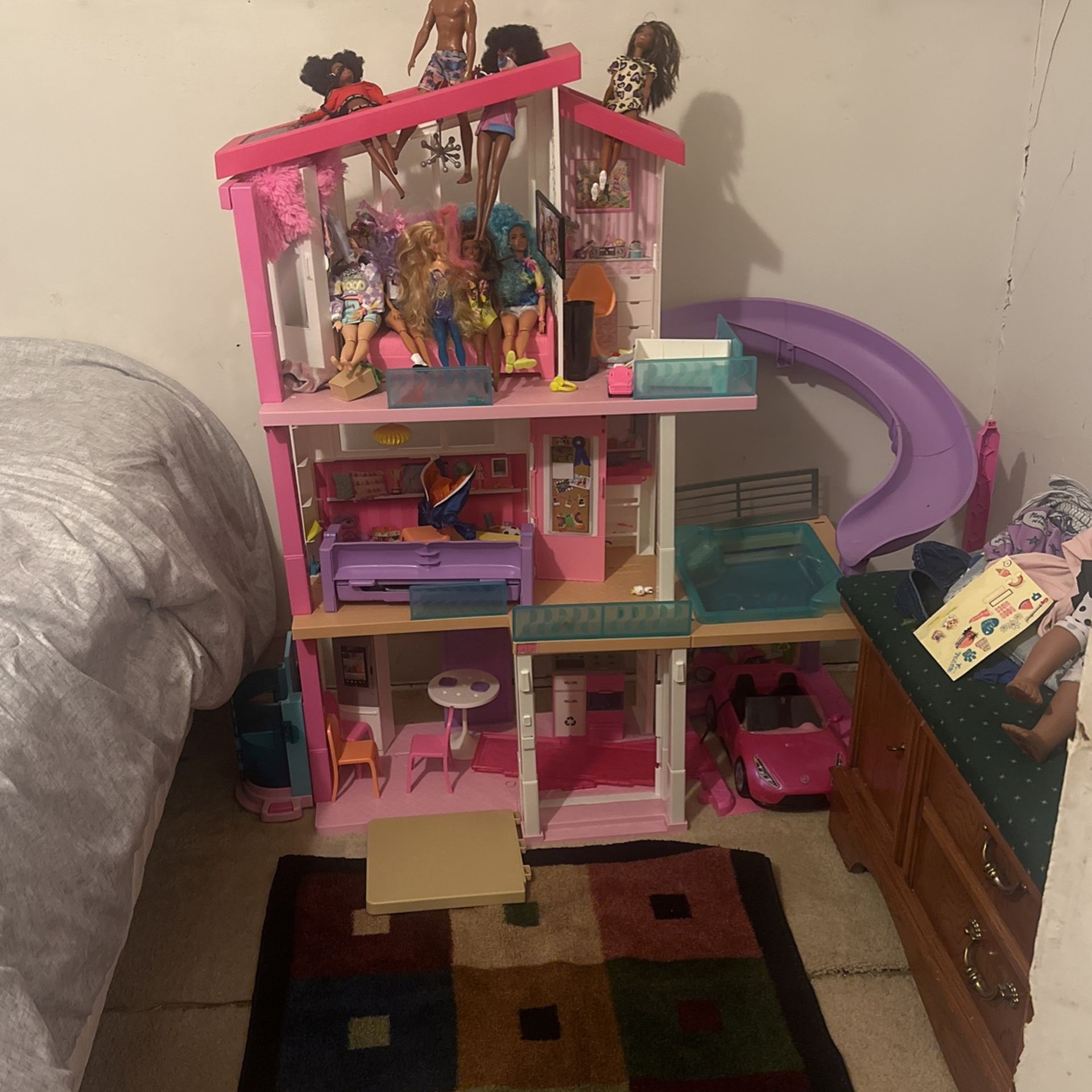 Barbie Dream House (with Dolls)