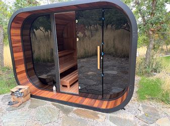 4-6 person sauna