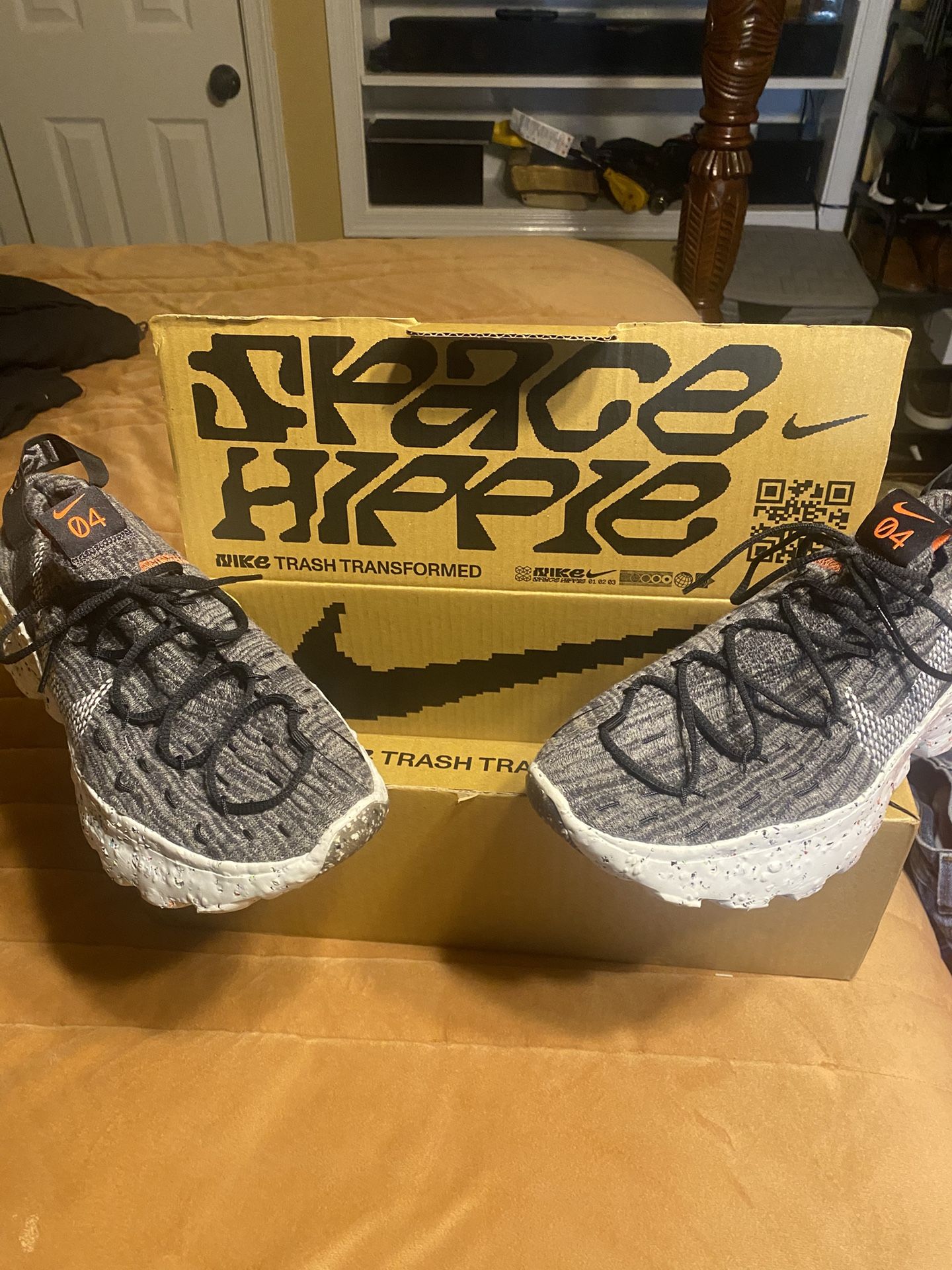 Nike 2004 Space Hippie ( Trash Transformed ) Gray/Black