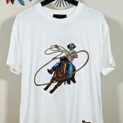 LOUIS VUITTON, GRAPHIC EMBROIDERED LOGO T-SHIRT !!!