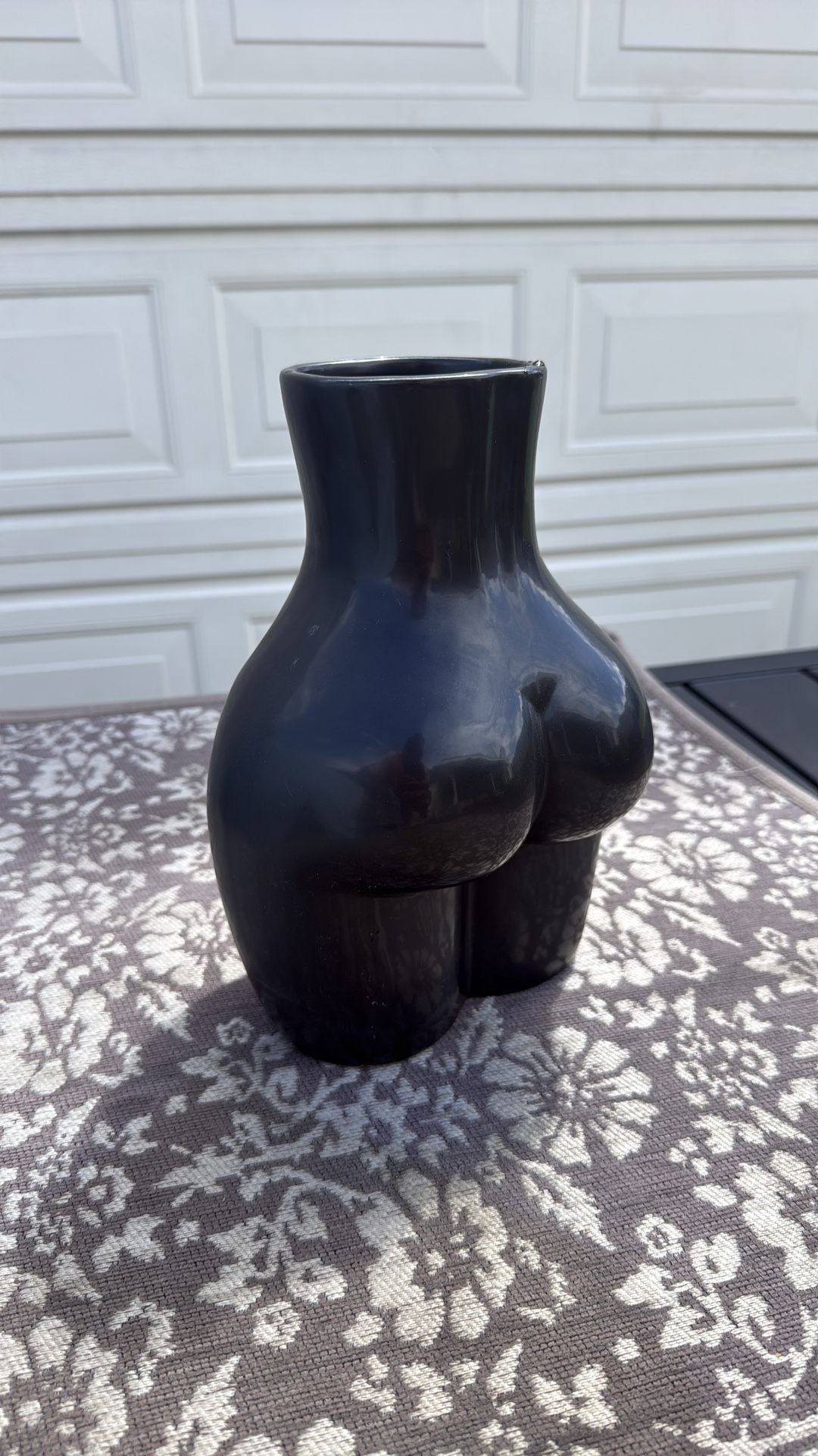 FLOWER VASE