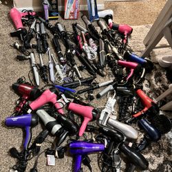 Hair Dryer - Hair Curly And Hair Straight Like New 12$ For Each 