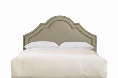 Gorgeous King Size Bed + Mattress