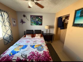 Se renta cuarto amueblado Desert Hot springs ( Palm Springs)