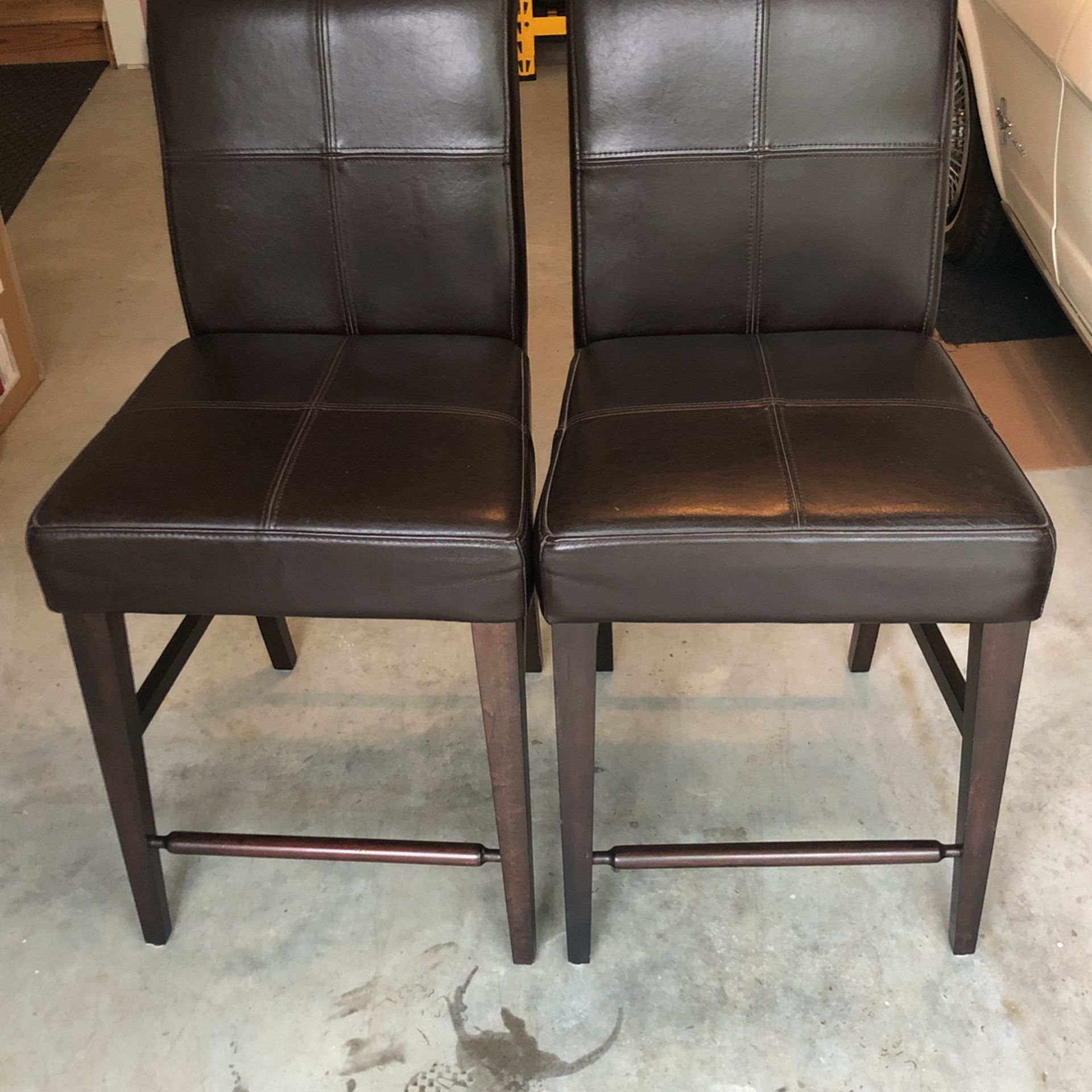 Bassett Leather Counter Stools (2 Piece) for Sale in Annapolis, MD