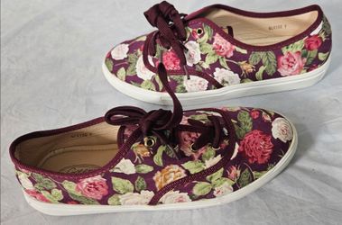 Women's Floral Lace up Sneakers