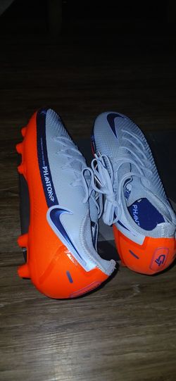 Nike Phantom GT Soccer Cleats 