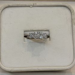14k Diamond Ring 