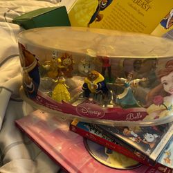 Belle Figurine Set