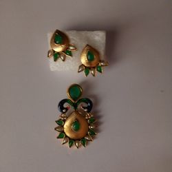 Pendant and Earings 