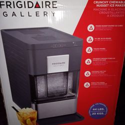 Nugget Ice Maker, Countertop Model for Sale in New Braunfels, TX - OfferUp
