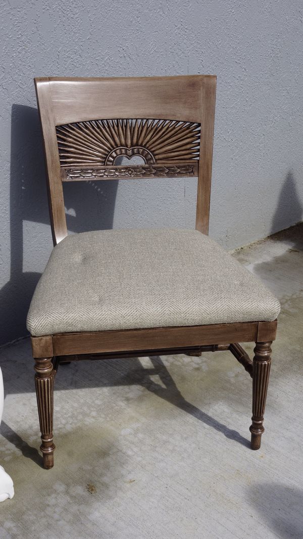 Two Spacious Chairs For In Winter Haven Fl Offerup