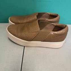 Vince Brown Slip-On Loafers Size 7