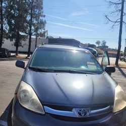 Toyota Sienna Limited Running Very Great 2009