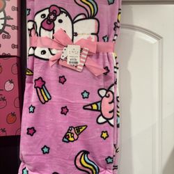 Hello Kitty Blanket