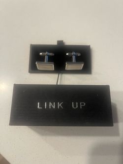 Men’s cuff links