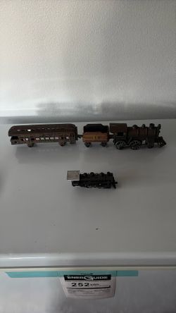 Vantage Trains Set 4 Pcs , One Is Ho Train .