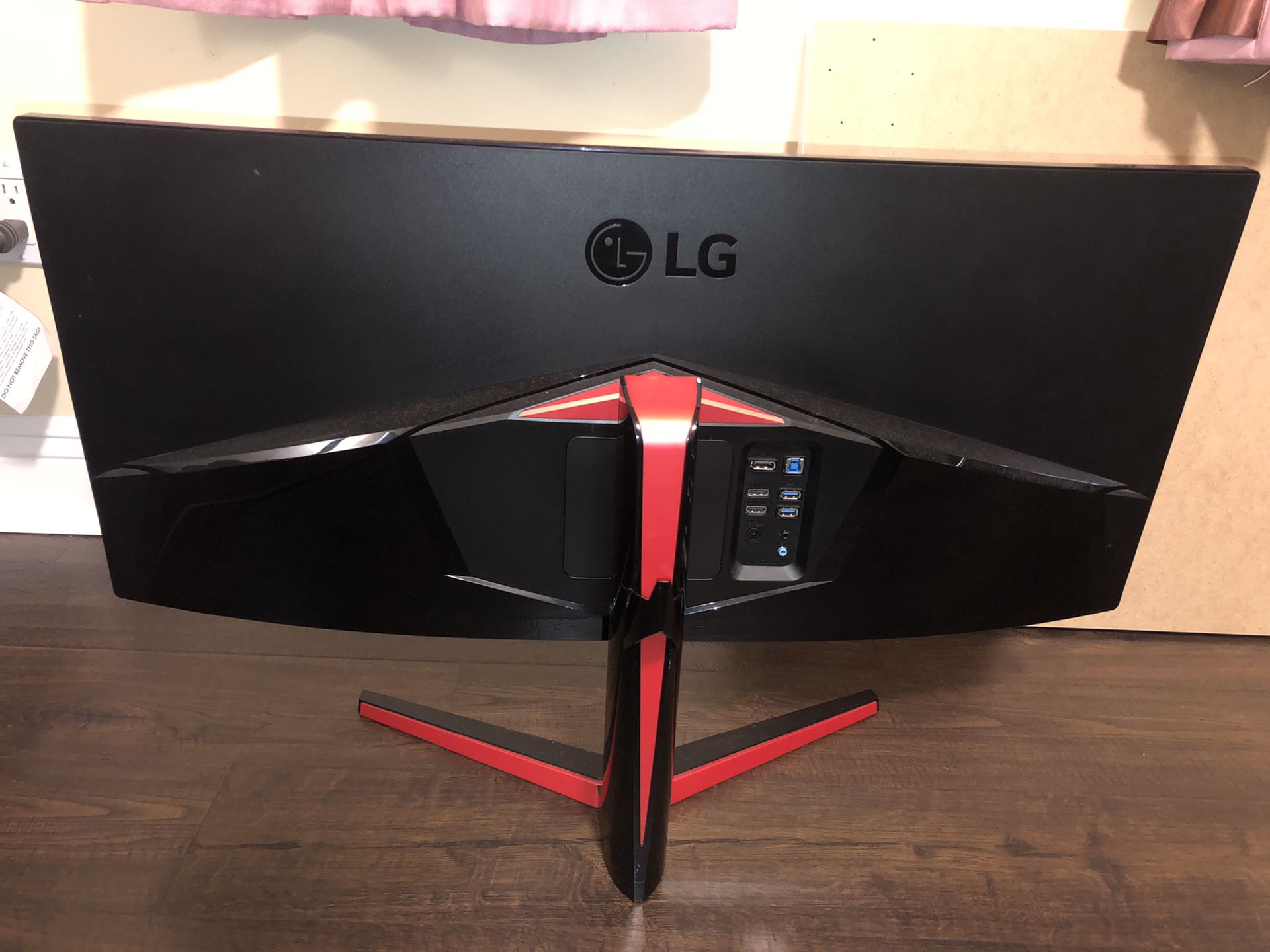 LG 34UC79G-B LG 34-Inch 21:9 Curved UltraWide IPS Gaming Monitor with 144Hz Refresh Rate, Black LG 34UC79G-B LG 34-Inch 21:9 Curved UltraWide IPS Ga