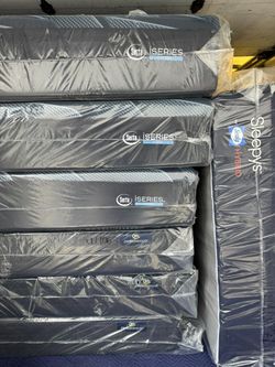 Mattress Sale  - LIKE NEW! Delivery Available