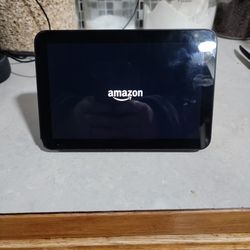 Echo Show 8 (1st Gen, 2019 release) -- HD smart display with Alexa – Unlimited Cloud Photo Storage – Digital Photo Display - Charcoal
