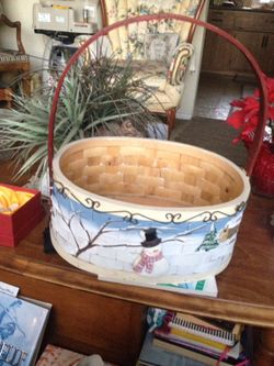 A very pretty Christmas basket 5.00 Dollars